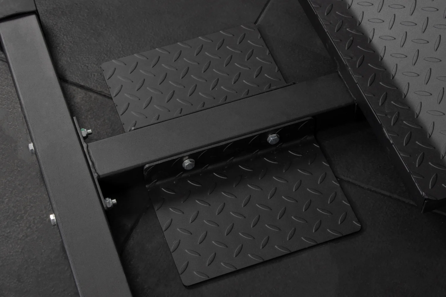Rival Leverage Squat Machine - Image 11